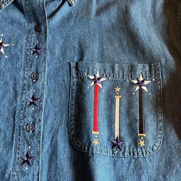 Shipshe-L-Patriotic denim L/S button-down Shirt with matching T-shirt. - Picture 7 of 16